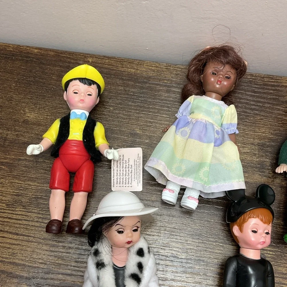 Lot of 5 Madame Alexander Disney Wizard of Oz Dolls Cruella Mickey Pinocchio
